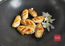 Illustration of braised chicken wings 6