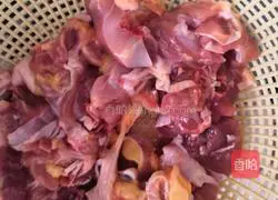 Illustration of how to make three cups of chicken 2