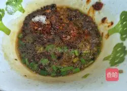 Saliva Chicken Illustration of how to do it 7