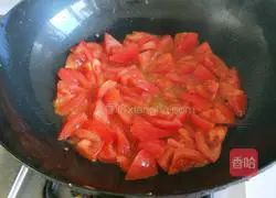 Illustration of how to make scrambled eggs with tomatoes 7