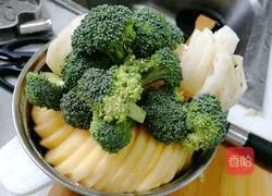 Bobo Chicken (Cold Skewers) Recipe Illustration 2