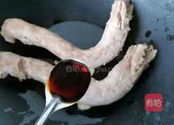 Braised Illustration of how to make duck neck 5