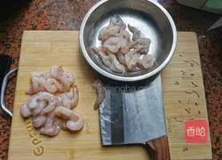 Illustration of how to make shrimps and eggs 3