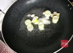 Illustration of how to cook vegetarian chicken in oyster sauce 3