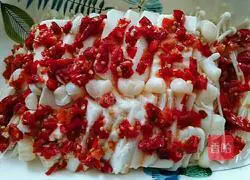 Illustration of how to steam three delicacies with chopped pepper (scallops, tofu and enoki mushrooms) 4