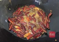 Illustration of how to make sauce elbow 7