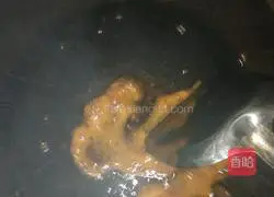 Illustration of how to make braised pork with beans 5