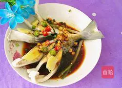 Illustration of how to make fan fish 12