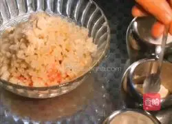 Cai Xin and Lotus Root Cake Recipe Illustration 3