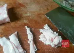 Illustration of how to make mushrooms stuffed with flowers 8