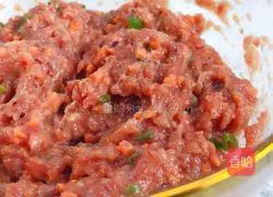 Illustration of how to make nutritious vegetables with beef balls 8