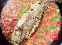 Illustration of how to cook yellow croaker with homemade sauce 15