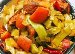 Illustration of how to make braised pork with beans 13