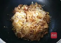 Illustration of how to make pickled cabbage powder 8