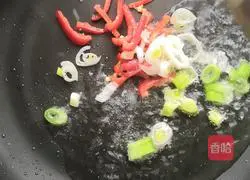 Illustration of how to make stir-fried tofu skin 3