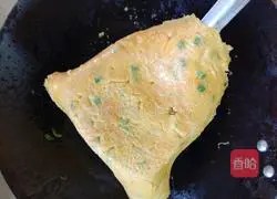 Illustration of how to make leek egg rolls 6