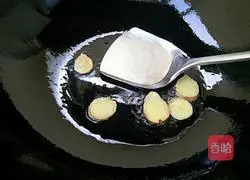 Illustration of braised wild rice in oil 5