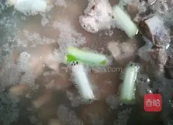 Illustration of how to make sweet and sour pork ribs 4