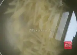  Illustration of how to make green peppers and potatoes 2