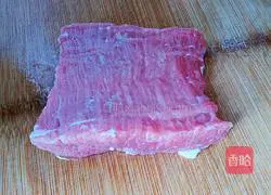 Illustration of how to make stir-fried beef with chili pepper 1