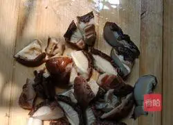 Illustration of how to make steamed chicken wings with mushrooms 6
