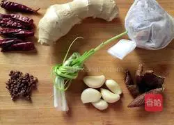 Illustration of how to make braised chicken wings with dried sweet beans 2