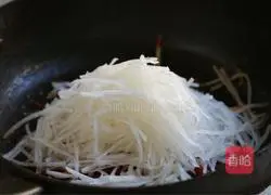 Illustration of how to make carrot and ribbon fish 9