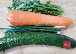 Beijing sauce Illustration of how to make shredded pork 1