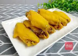 Illustration of how to make salt-baked chicken wings 1