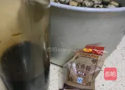 Illustration of how to make spiced quail eggs 1