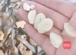 Illustration of how to make mushroom stewed tofu 10