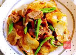 Illustration of how to make oily meat and potato slices 13