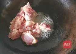 Illustration of how to make oil-consuming braised chicken (family version) 4