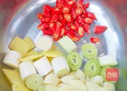 Illustration of how to cook tripe with garlic 1