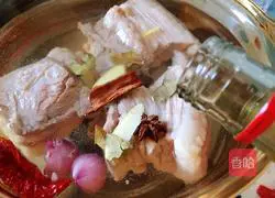 Pork belly pork belly Illustration of how to make blood sausage and sauerkraut 6