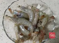 Illustration of how to make radish stewed with prawns 1