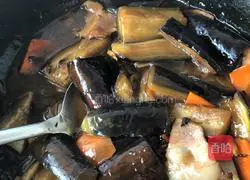 Illustration of how to make bacon and eggplant stew 14