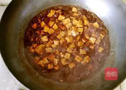 Illustration of how to cook tofu with mushroom and minced meat 15