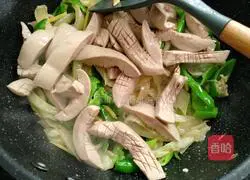 Illustration of how to make fried kidney with pickled cabbage 20