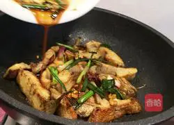 Illustration of how to make pot-baked seabass 7