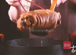 Su Made Elbow丨The inheritance of herb diet and the exquisiteness of Qing Palace imperial cuisine, this elbow can only be paired with New Year dishes Practice illustration 3