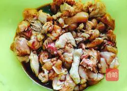 Illustration of how to make roasted chicken with lettuce 2