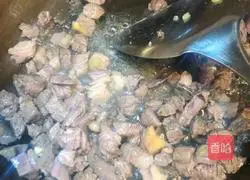 Illustration of how to make three diced rice stir-fried with fresh flavor 7