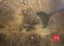 Illustration of how to make braised pork 13