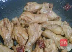 Illustration of how to make simple and delicious cola fresh chicken legs 4