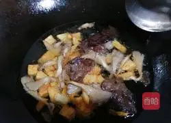 Illustration of how to make Sichuan chowder 6