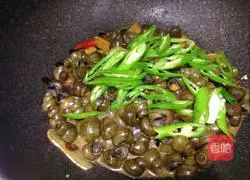 Illustration of Beer Spicy Screws 10