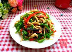 Illustration of how to make fried shredded chicken with double pepper 14