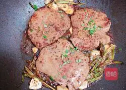 Rosemary and Black Pepper Steak Recipe Illustration 16