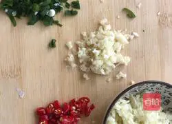 Illustration of steamed scallops with garlic vermicelli 5